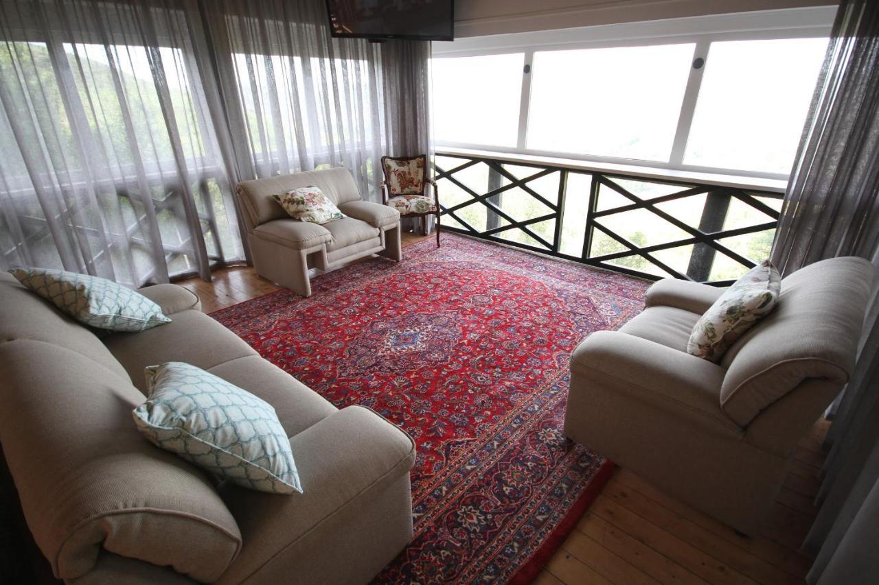 Curryʼs Post Crestwood Bed & Breakfast מראה חיצוני תמונה