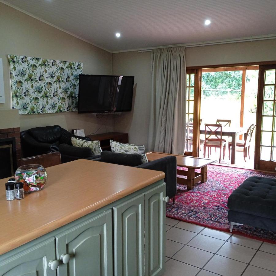 Curryʼs Post Crestwood Bed & Breakfast מראה חיצוני תמונה